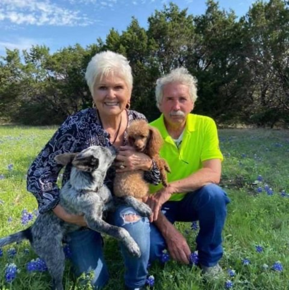 Meet your Posher, Mickie